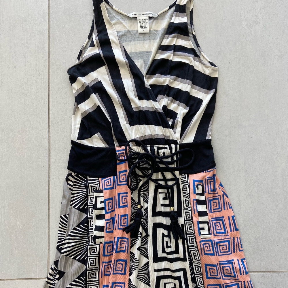 Diane Von Furstenberg Silk Jersey Wrap Dress In Multicolor, SIZE 4